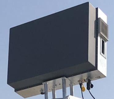 radar de surveillance terrestre de 15km composé de boîte de contrôle de distribution d'énergie de rangée et de radar